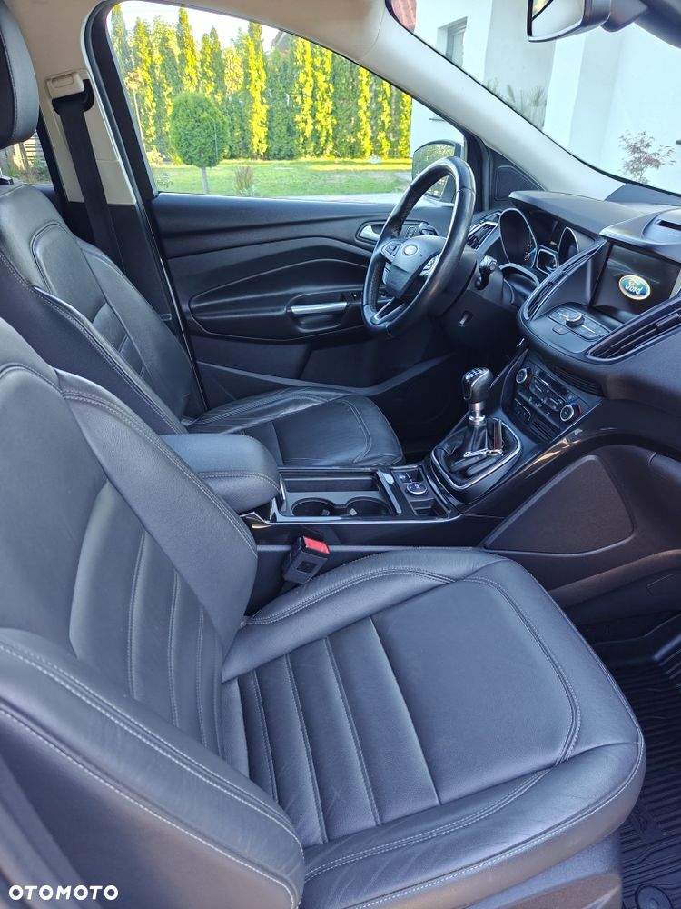 Ford Kuga - 8