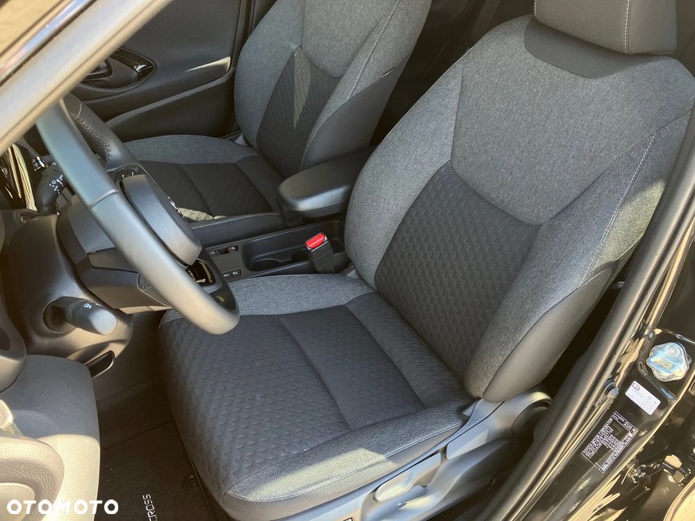 Toyota Yaris Cross Hybrid 1.5 Style - 34