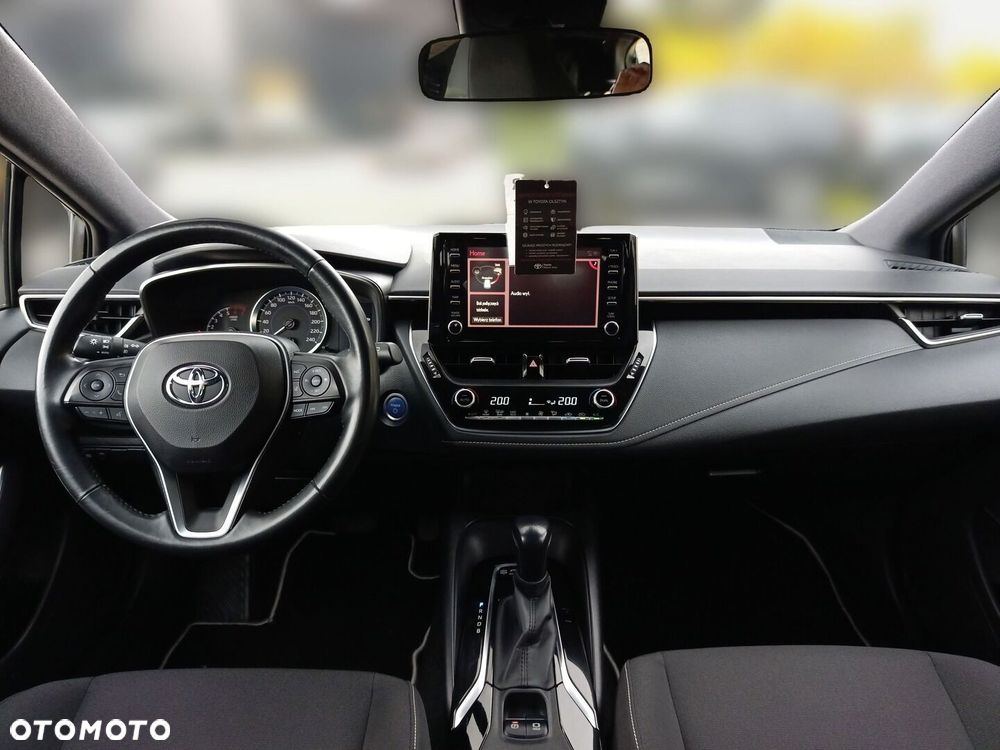 Toyota Corolla - 12