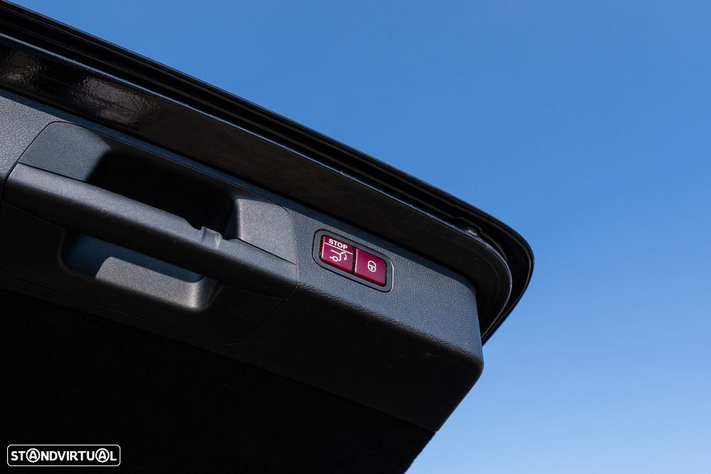 Mercedes-Benz E 220 d AMG Line 7L - 11