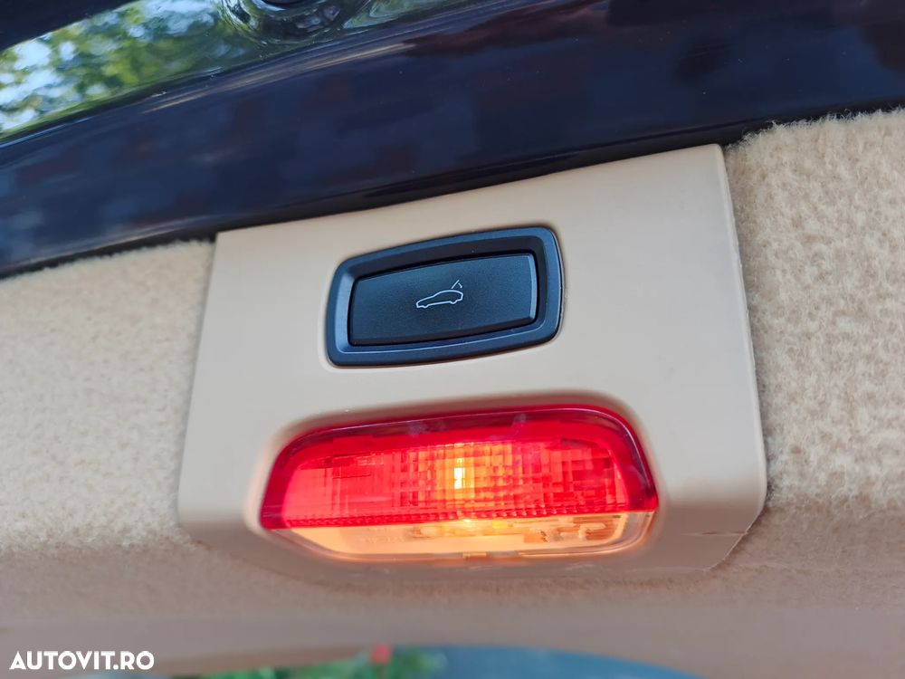 Porsche Cayenne 3.0 L - 39