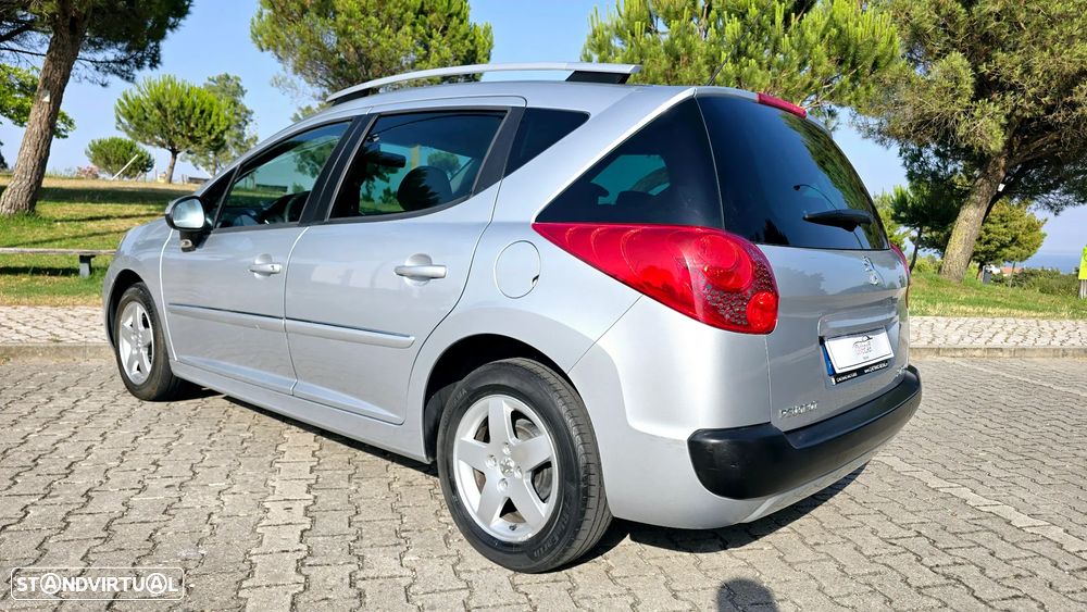 Peugeot 207 SW 1.4 Sport - 21