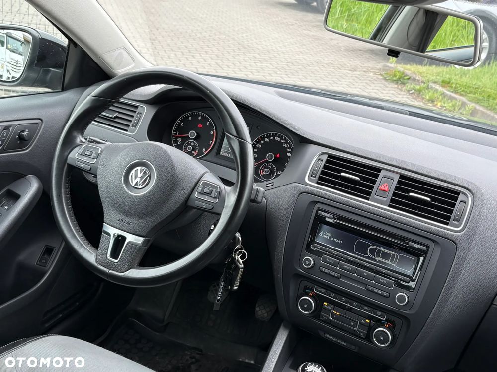 Volkswagen Jetta 1.4 TSI Highline - 14