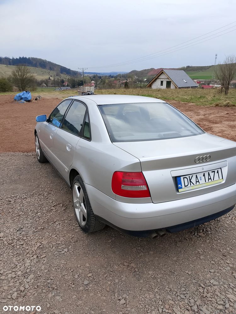 Audi A4 Limousine 1.8T - 8