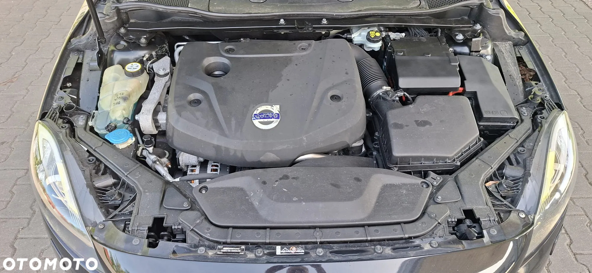 Volvo V40 D4 Drive-E Momentum - 32