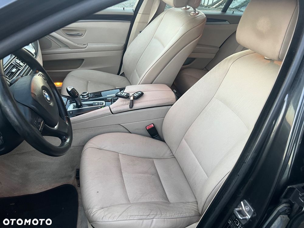 BMW Seria 5 520d Luxury Line - 16