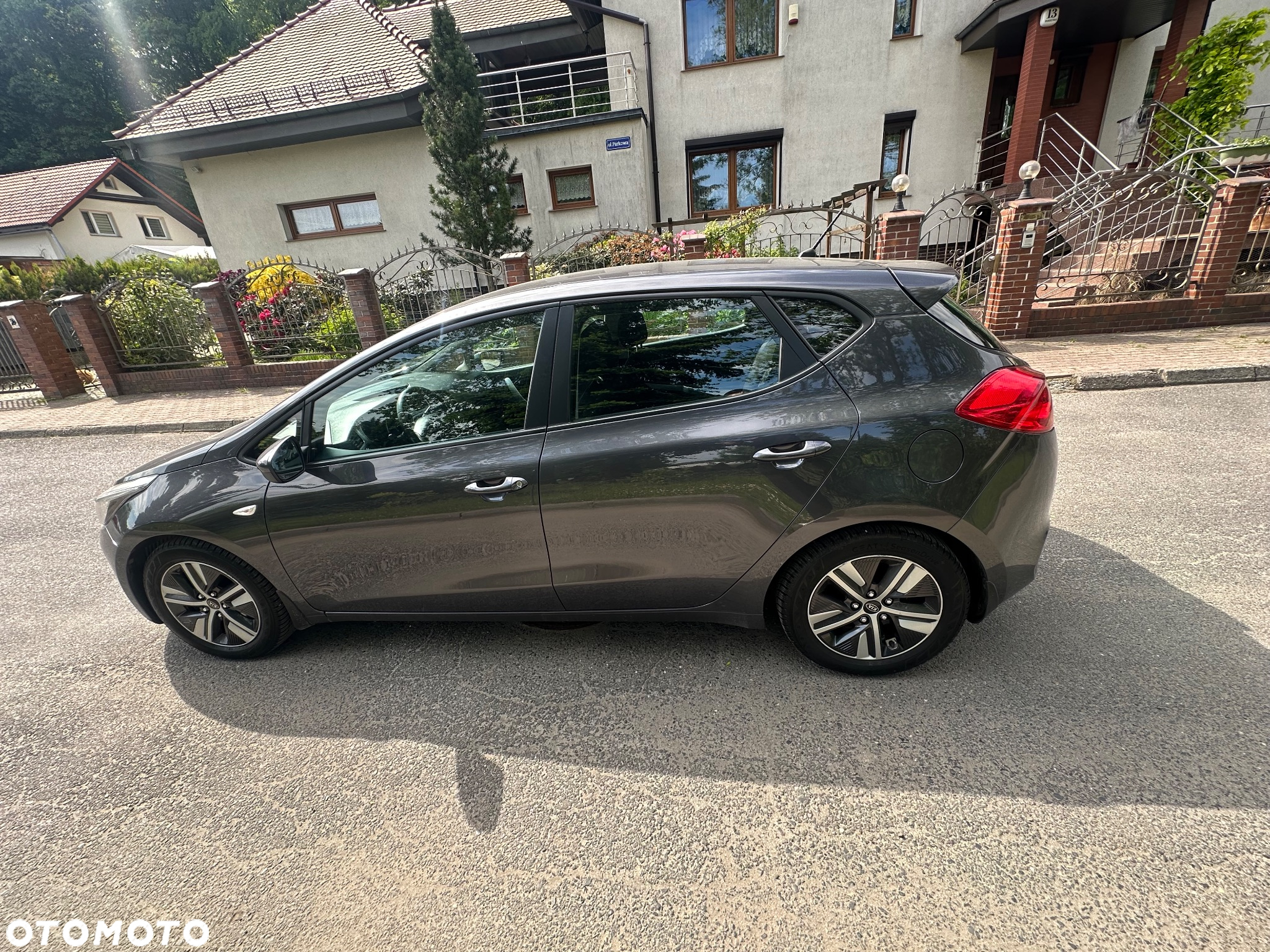 Kia Ceed - 12
