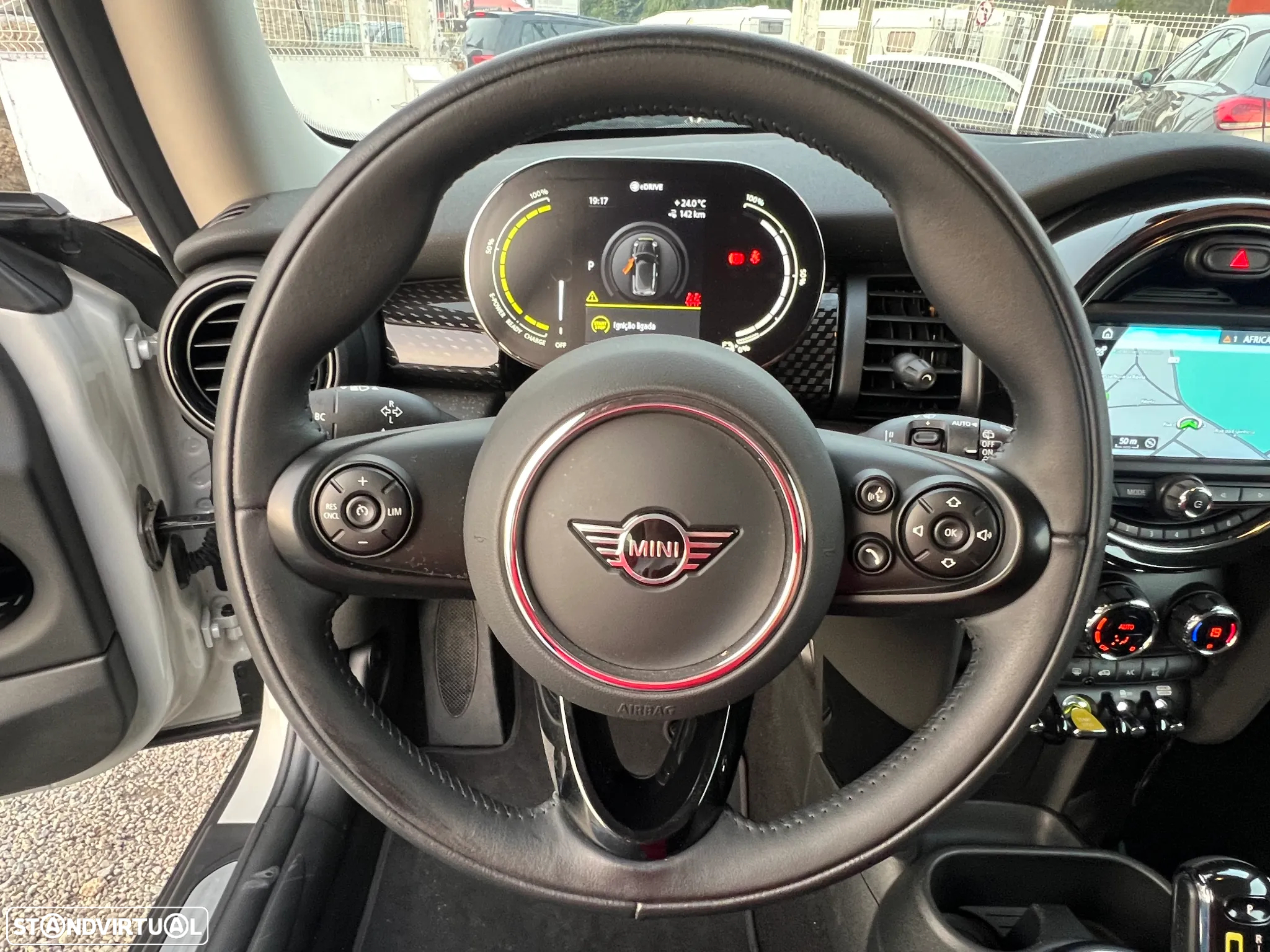 MINI 3 Portas Cooper SE S - 22