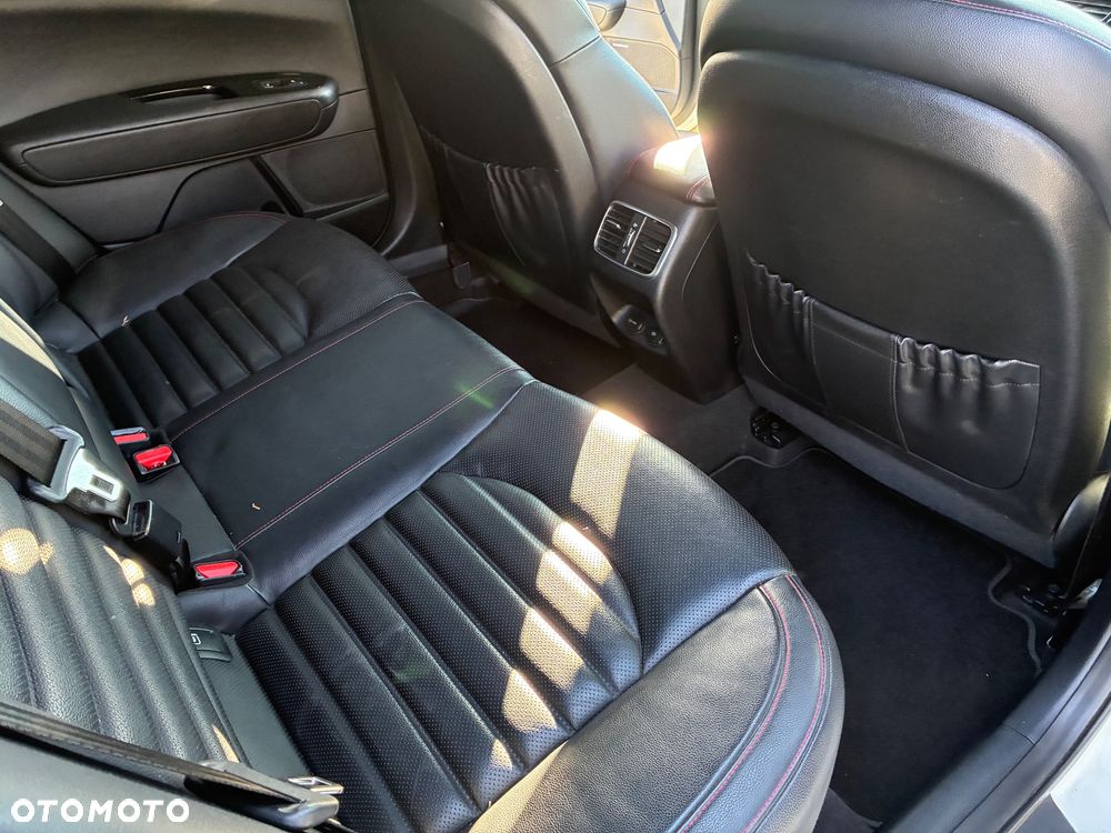 Kia Optima 2.0 T-GDI GT - 16