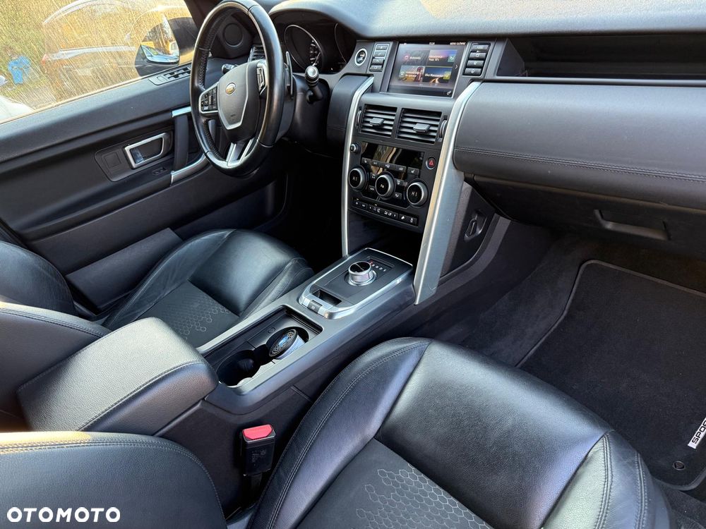 Land Rover Discovery Sport - 18