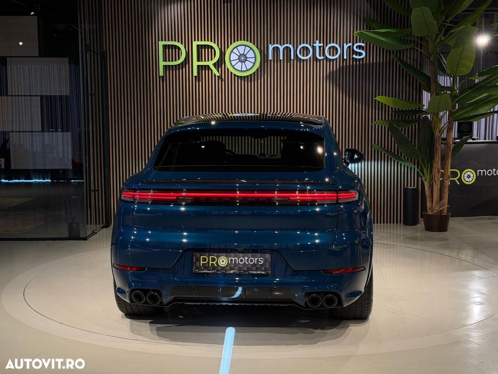 Porsche Cayenne Coupe E-Hybrid Black Edition - 9
