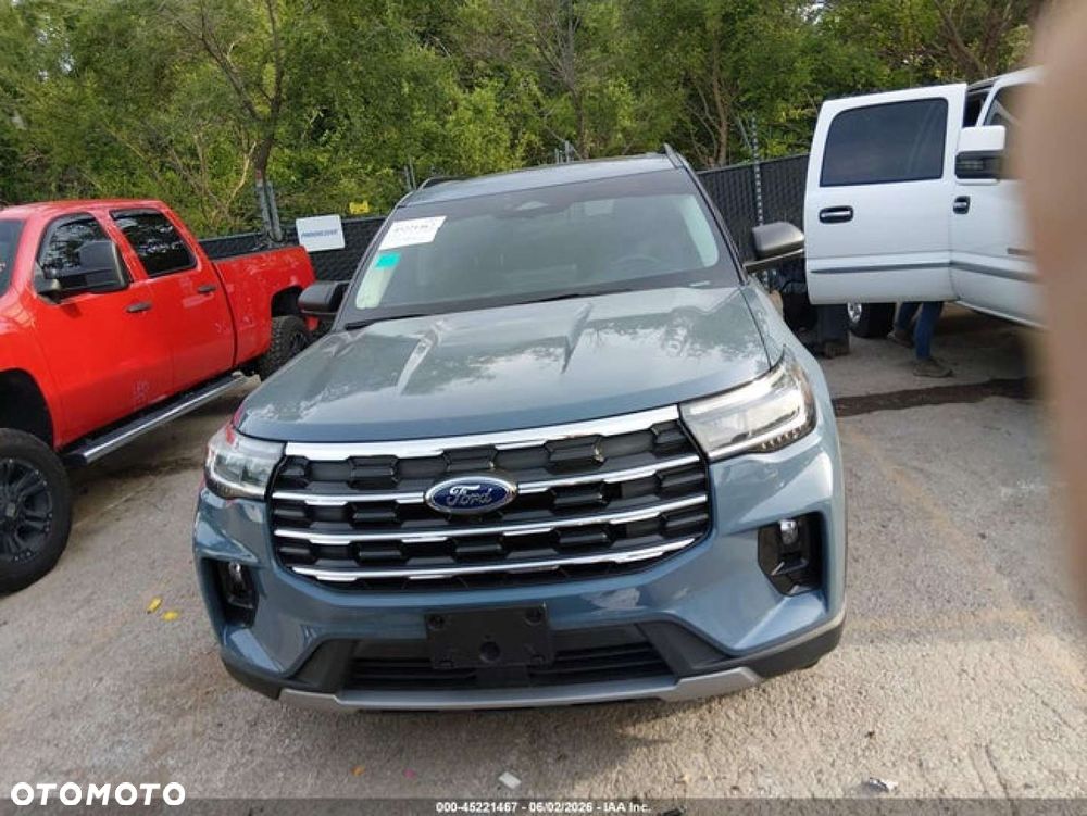 Ford Explorer - 8