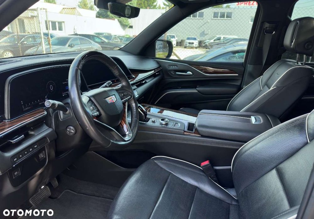 Cadillac Escalade - 9