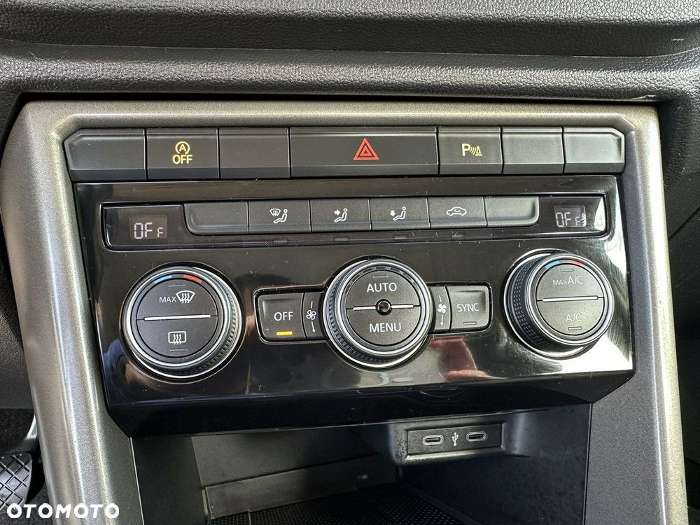 Volkswagen T-Roc 2.0 TDI Life - 23