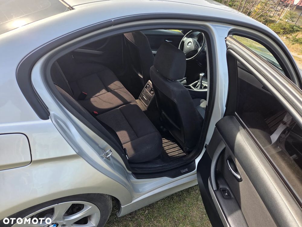 BMW Seria 3 320d - 13