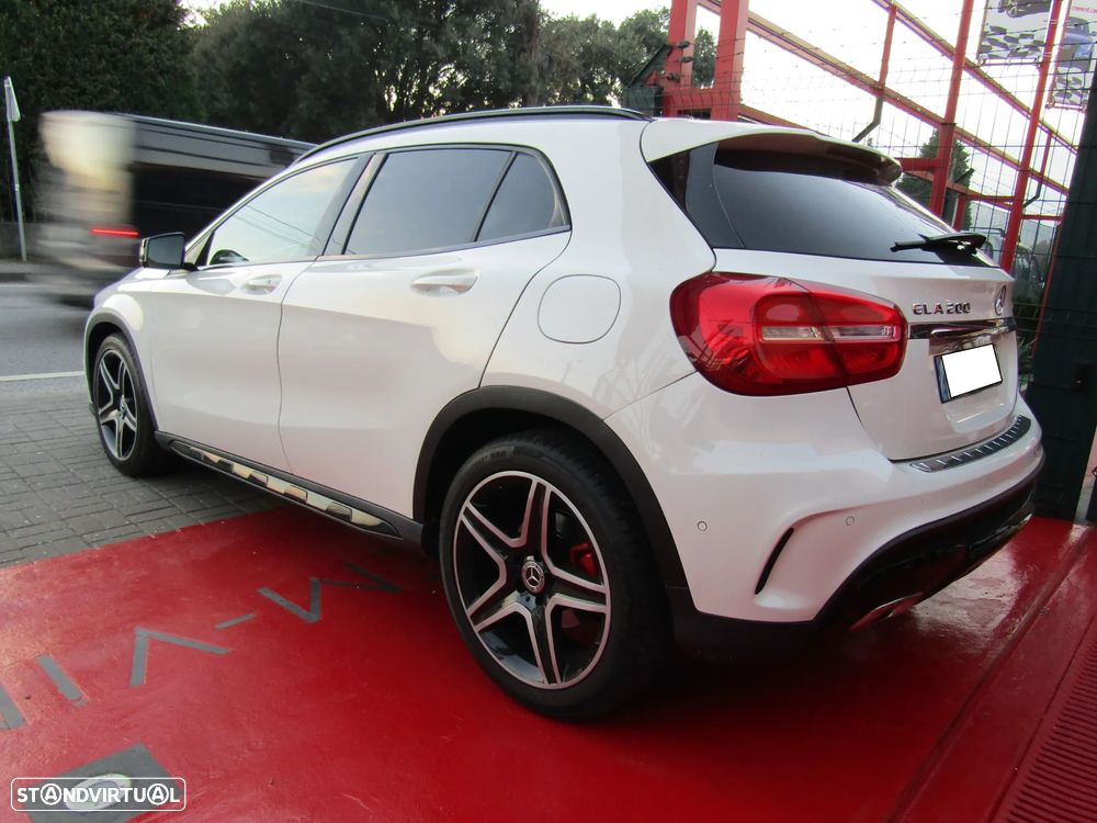 Mercedes-Benz GLA 200 d 4Matic 7G-DCT AMG Line - 6