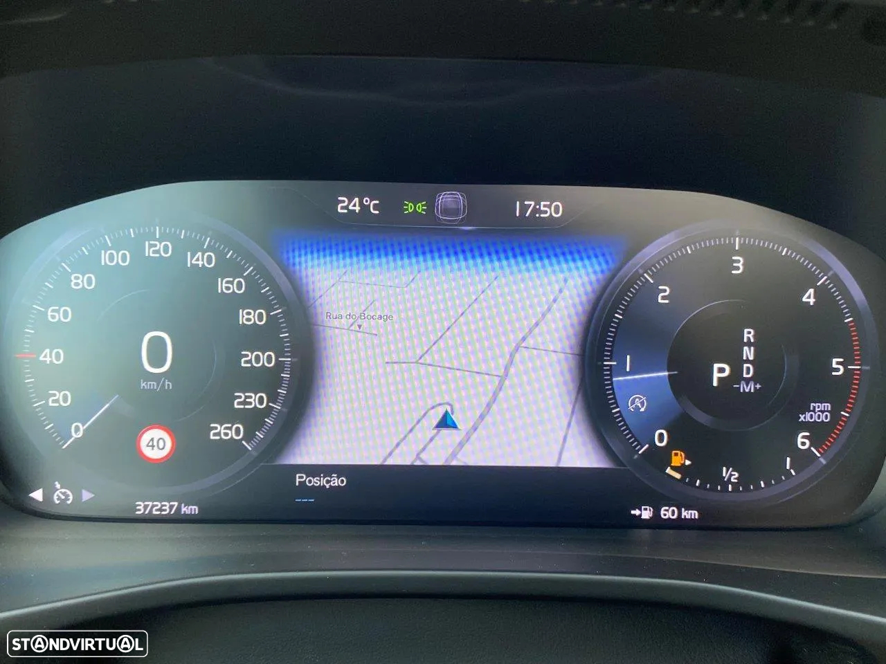 Volvo XC 40 2.0 D3 Momentum Plus Geartronic - 10
