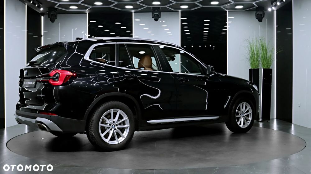 BMW X3 xDrive20i GPF Luxury Line - 9