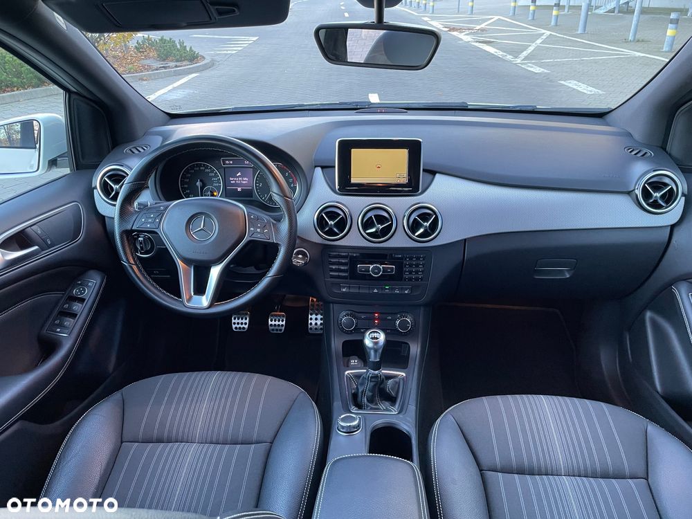 Mercedes-Benz Klasa B 180 CDI (BlueEFFICIENCY) - 16