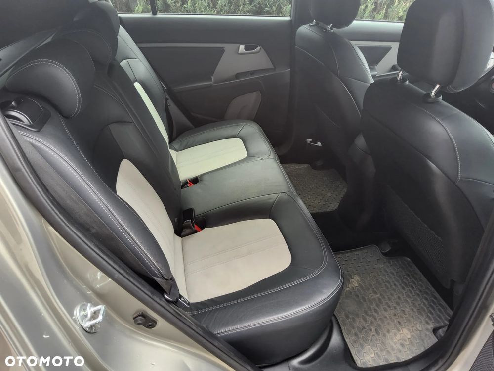 Kia Sportage 1.6 GDI S 2WD - 23