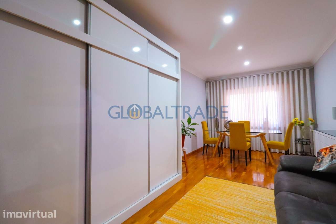 Apartamento T1 Renovado, Condomínio Fechado Vyla Penedo — Valadares - Grande imagem: 3/50