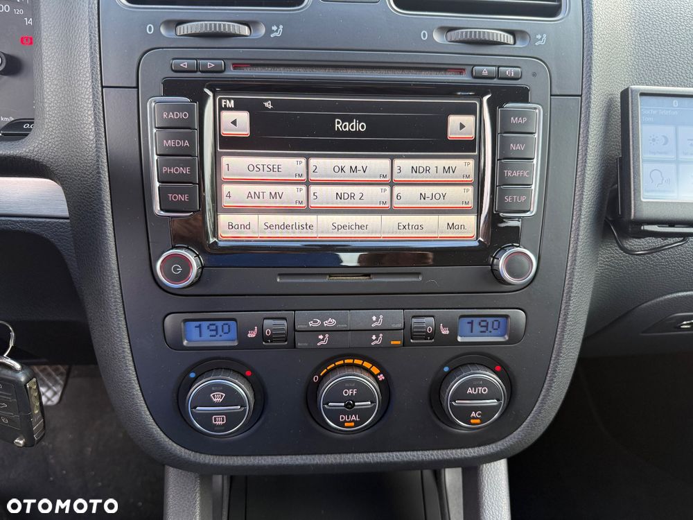 Volkswagen Jetta 1.4 TSI Sportline - 25