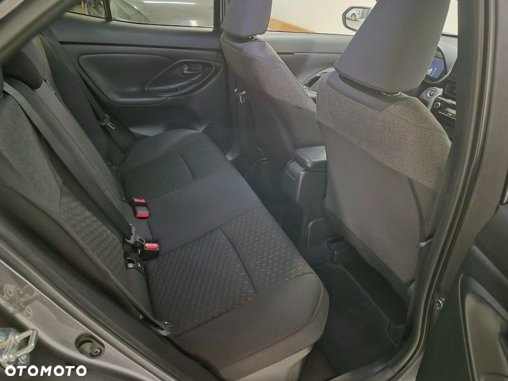 Toyota Yaris 1.5 VVT-i Comfort - 19
