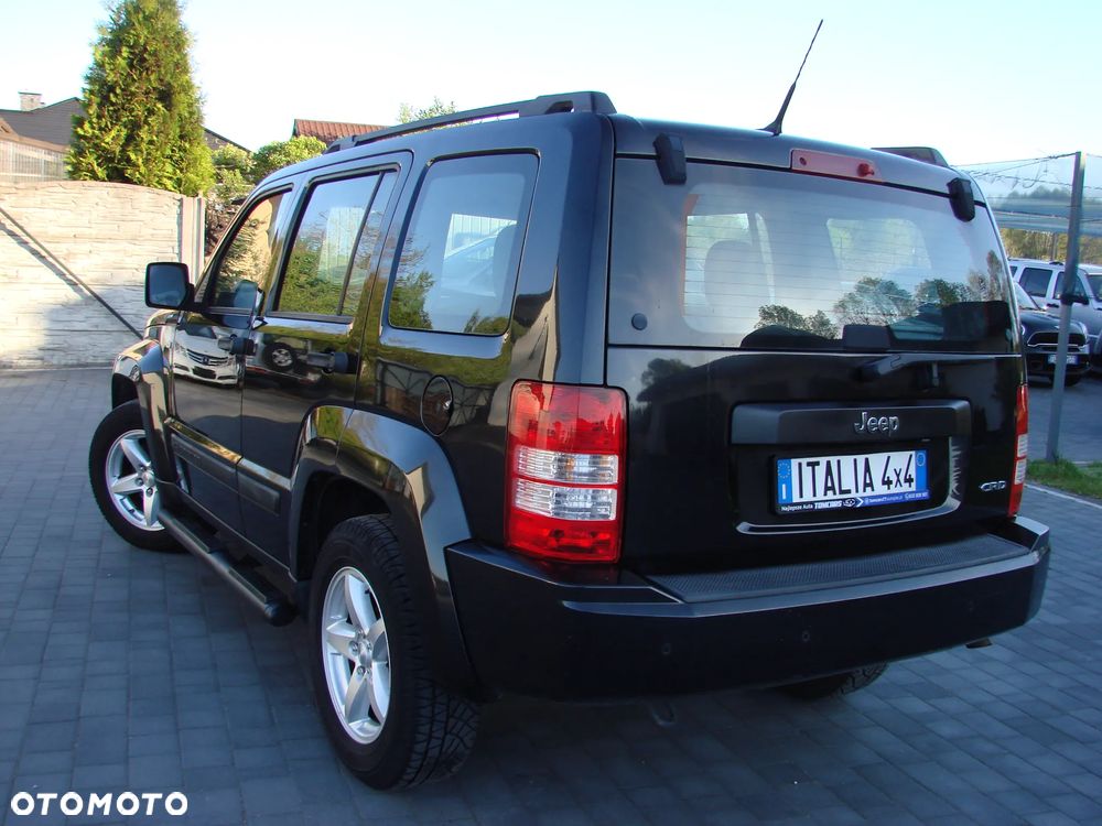 Jeep Cherokee - 11