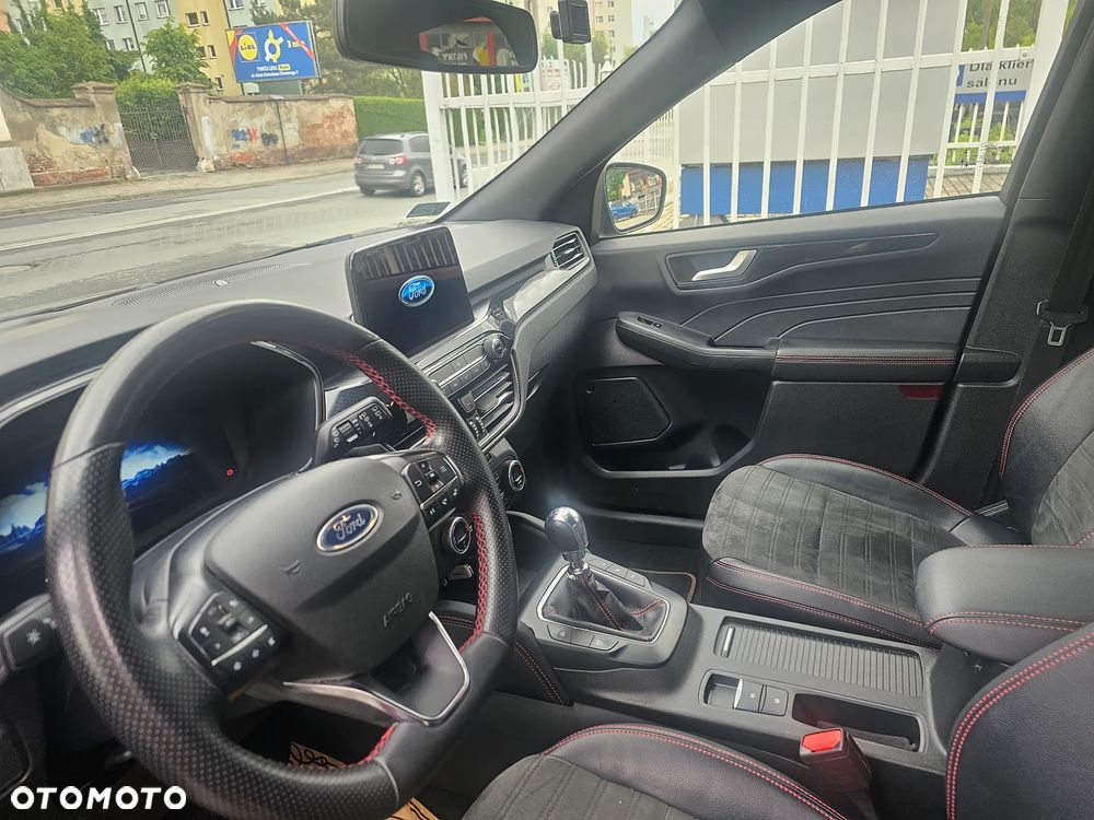 Ford Kuga 1.5 EcoBoost FWD ST-Line X - 7