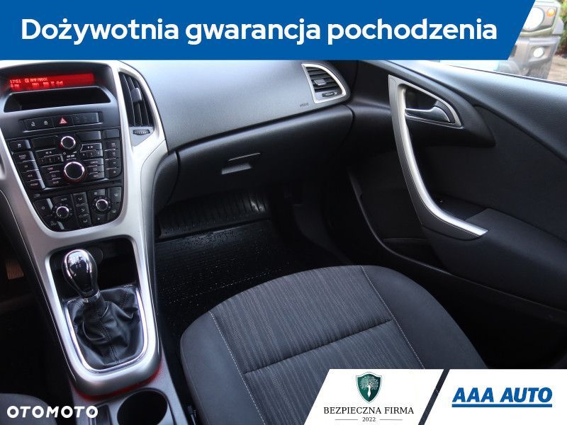 Opel Astra - 9