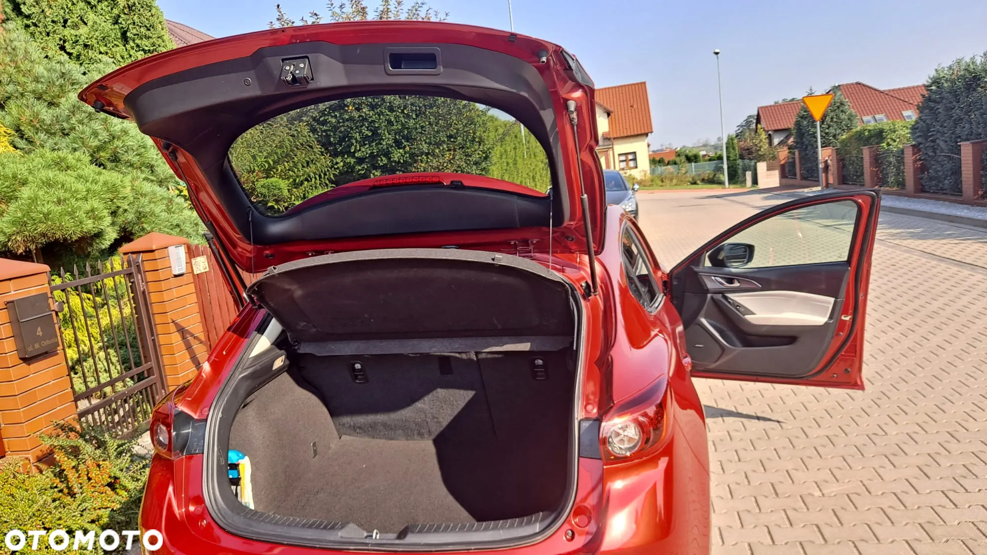 Mazda 3 - 10