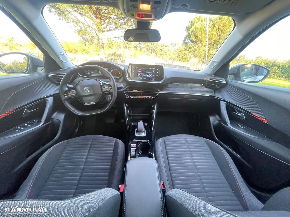 Peugeot e-2008 50 kWh Active - 23