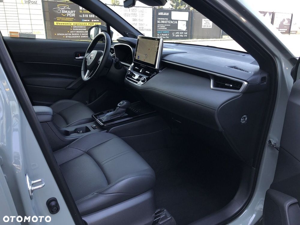 Toyota Corolla Cross - 24