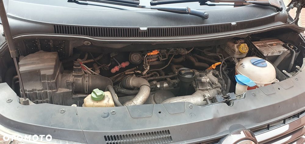 Volkswagen Multivan - 28