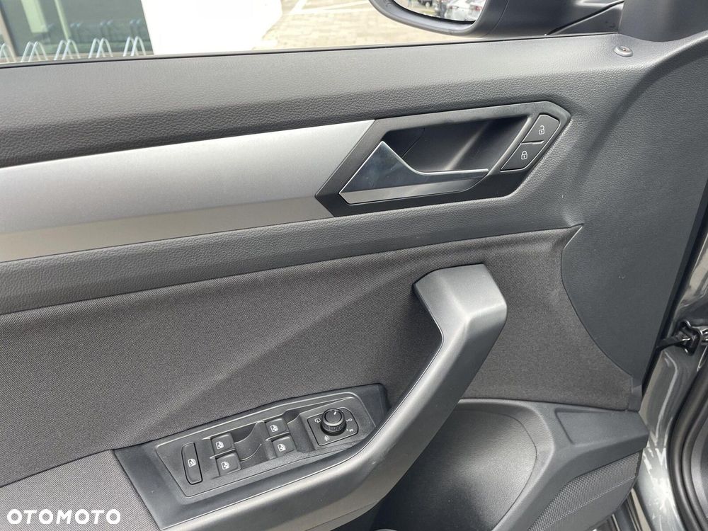 Volkswagen T-Roc 1.5 TSI Life Plus - 21