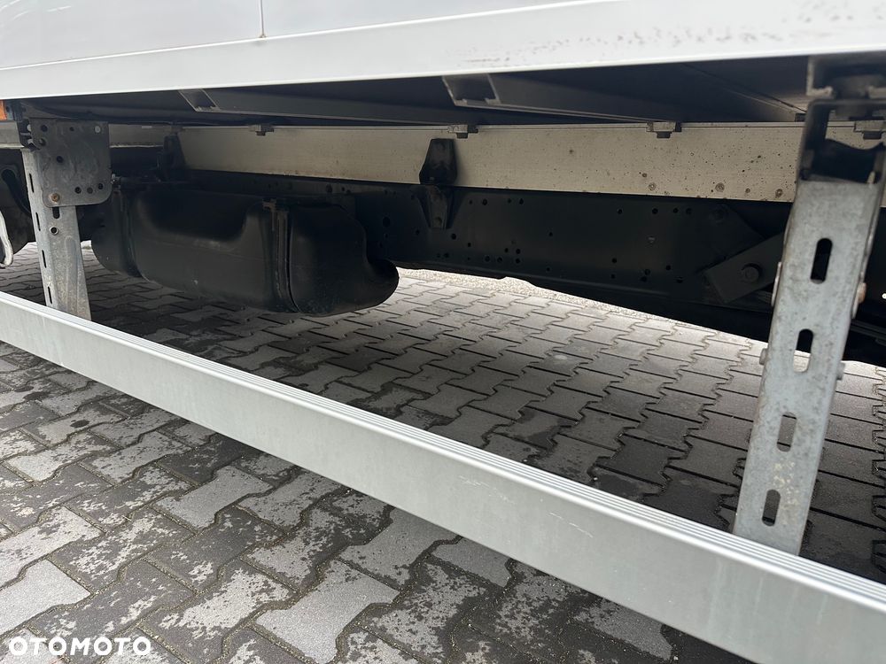 Iveco Daily 50-150 2019 Rok Kontener 8 palet - 15