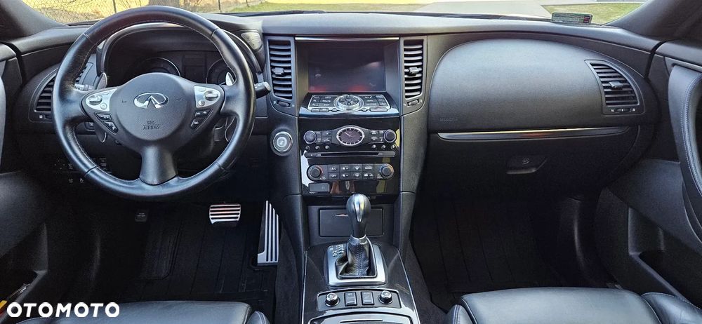 Infiniti QX70 3.7 S Premium - 13