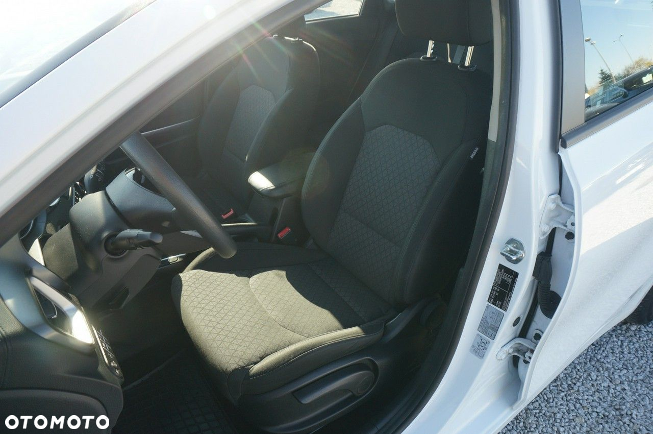 Kia Ceed - 22
