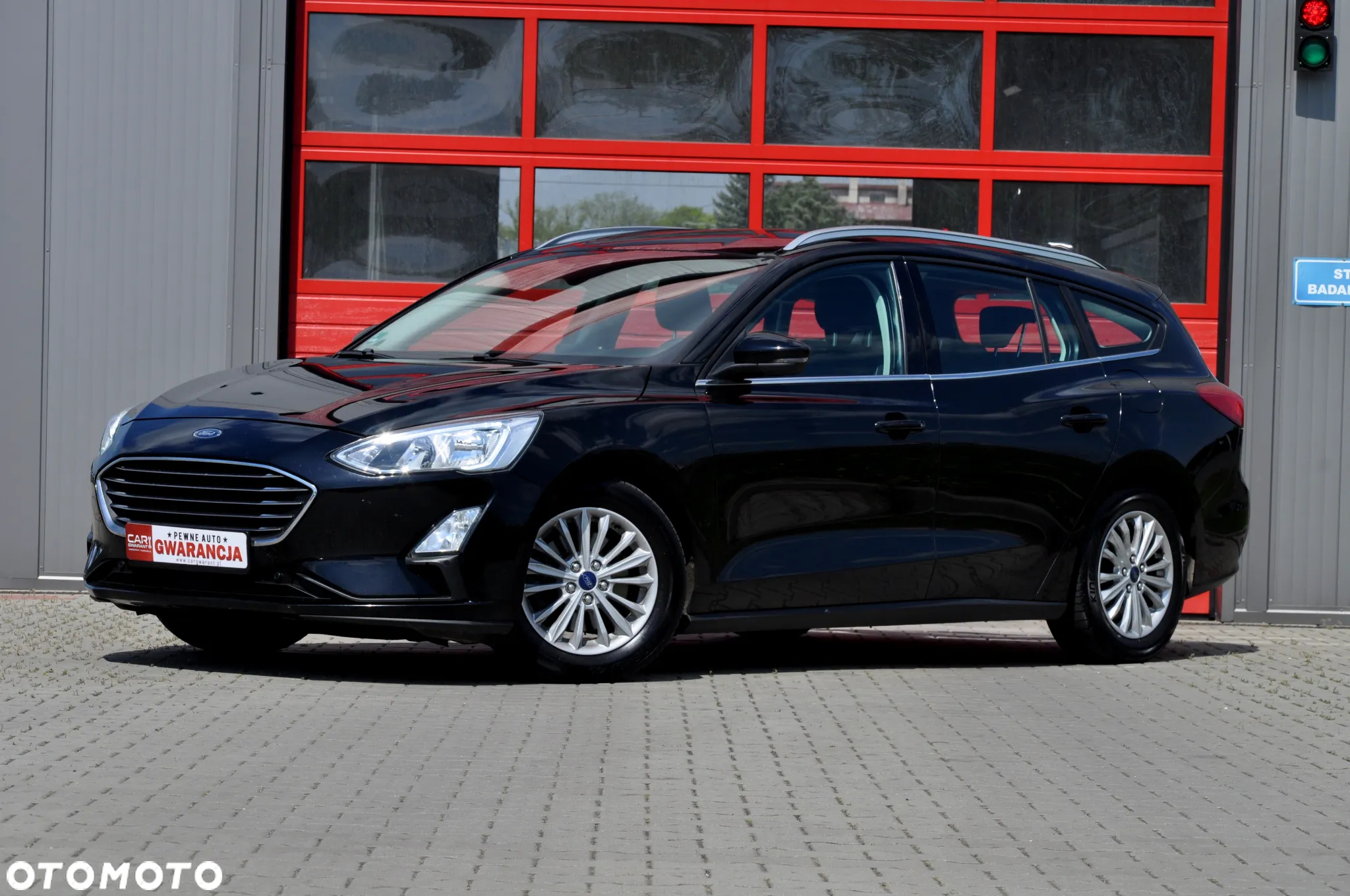 Ford Focus Turnier 1.5 EcoBlue Start-Stopp-System ACTIVE X - 2