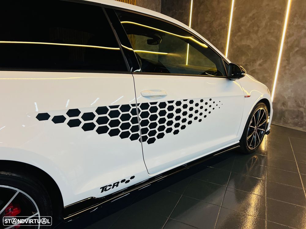VW Golf GTI TCR 2.0 TSI OPF DSG - 22