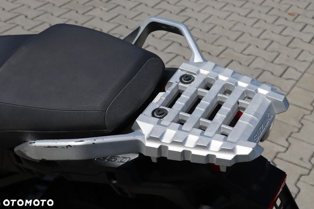 Suzuki V-STROM - 20