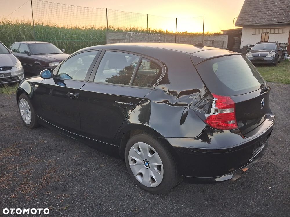 BMW Seria 1 - 15
