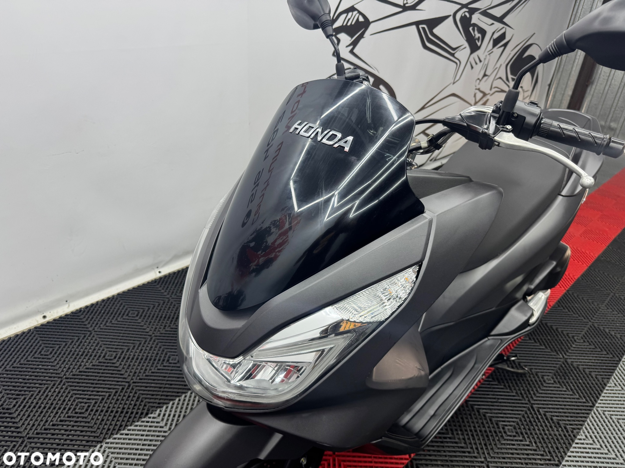 Honda PCX - 12