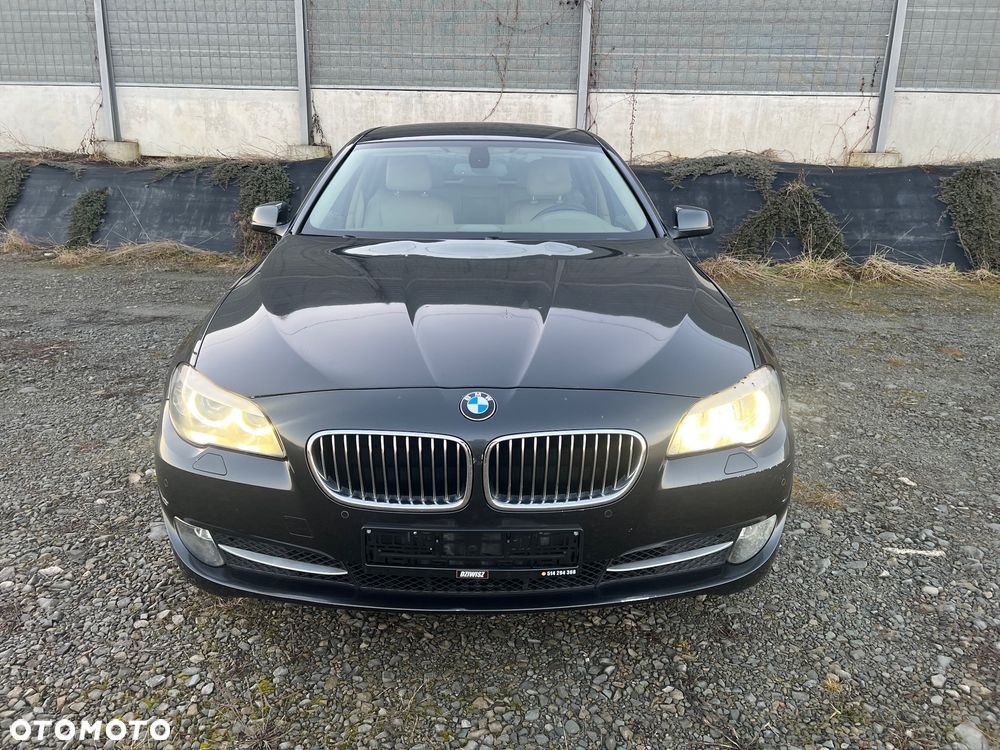 BMW Seria 5 520d Luxury Line - 4
