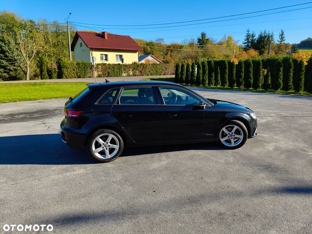 Audi A3 Sportback 1.6 TDI S tronic Attraction - 26