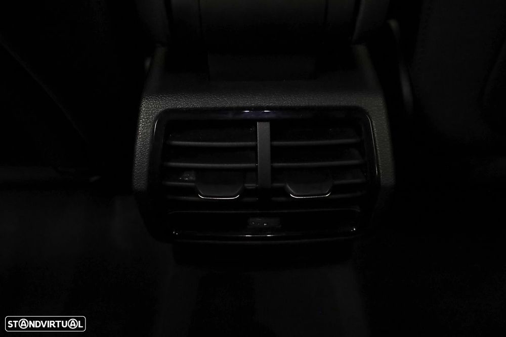 Audi Q3 Sportback 45 TFSIe S line S tronic - 24