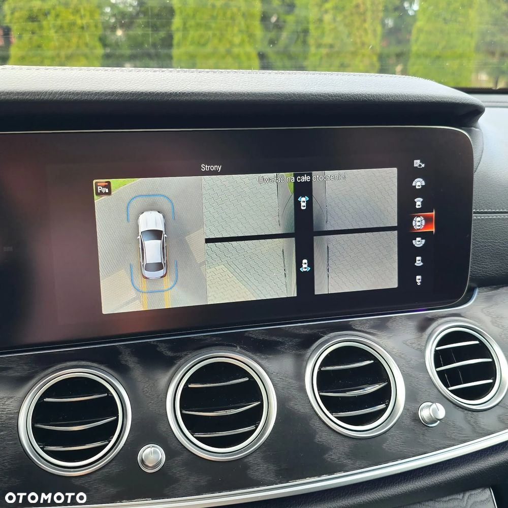 Mercedes-Benz Klasa E 220 d T 9G-TRONIC AMG Line - 33