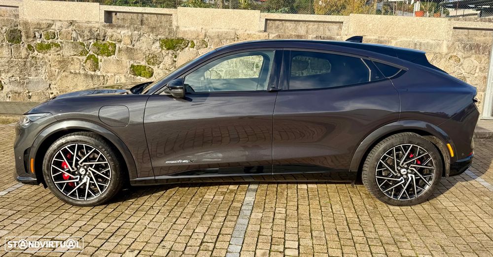 Ford Mustang Mach-E AWD GT - 8