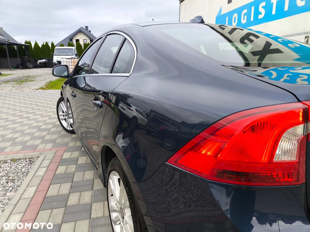 Volvo S60 D3 Momentum - 12