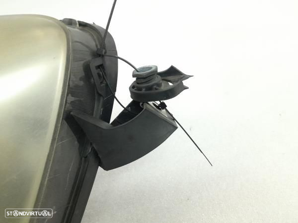 Otica / Farol Esq Fiat Fiorino Caixa/Combi (225_) - 2